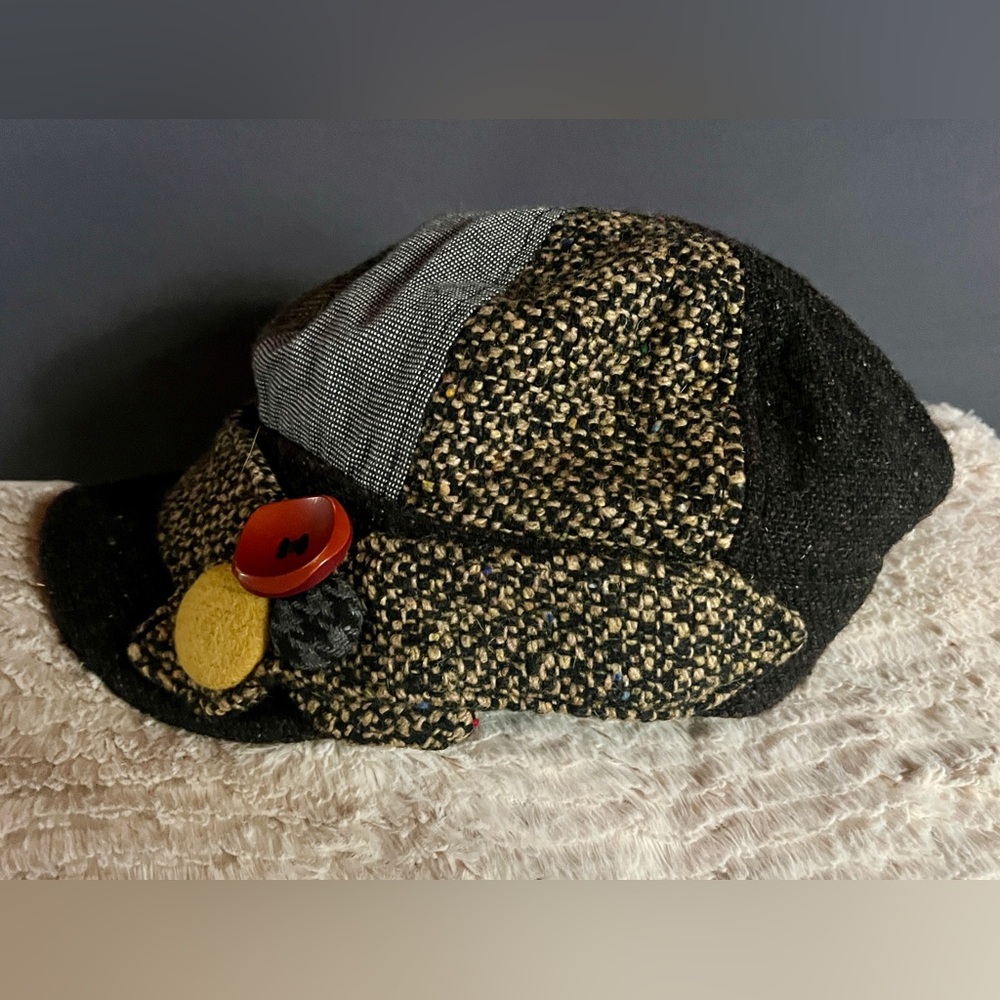 Multi-color Grace Casquette.
